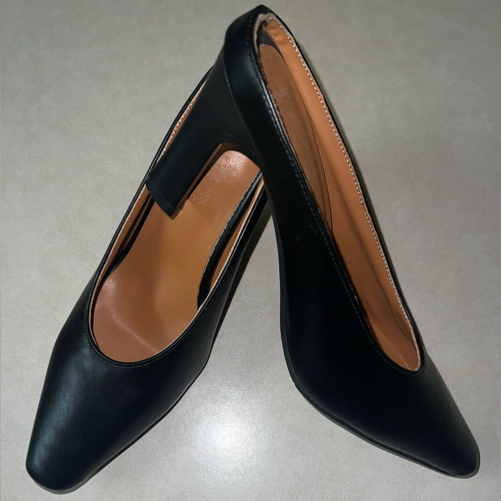 Chic Black Leather Mules for Women